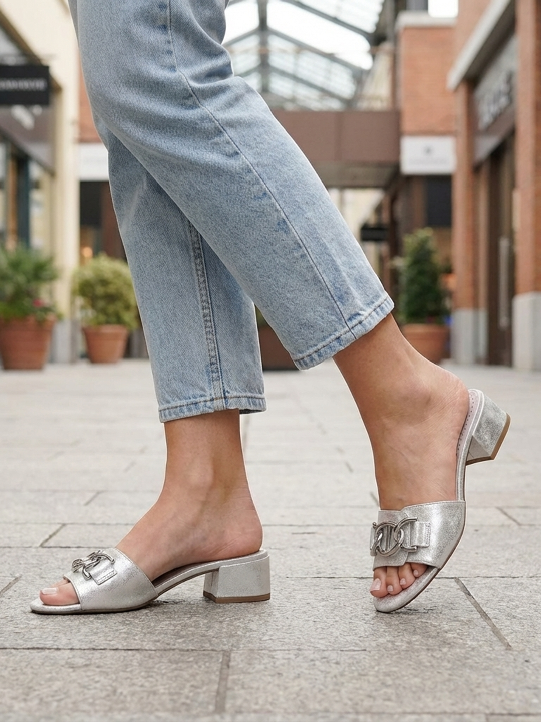 BAGATT Ring Silver Leather Mules Heels