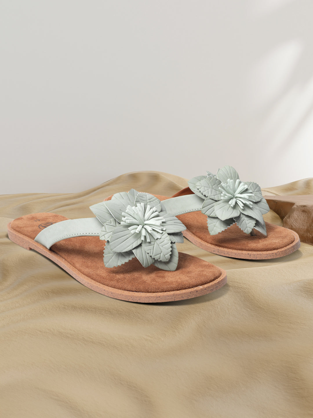 BAGATT Goldy Light Green Thongs Flat sandals
