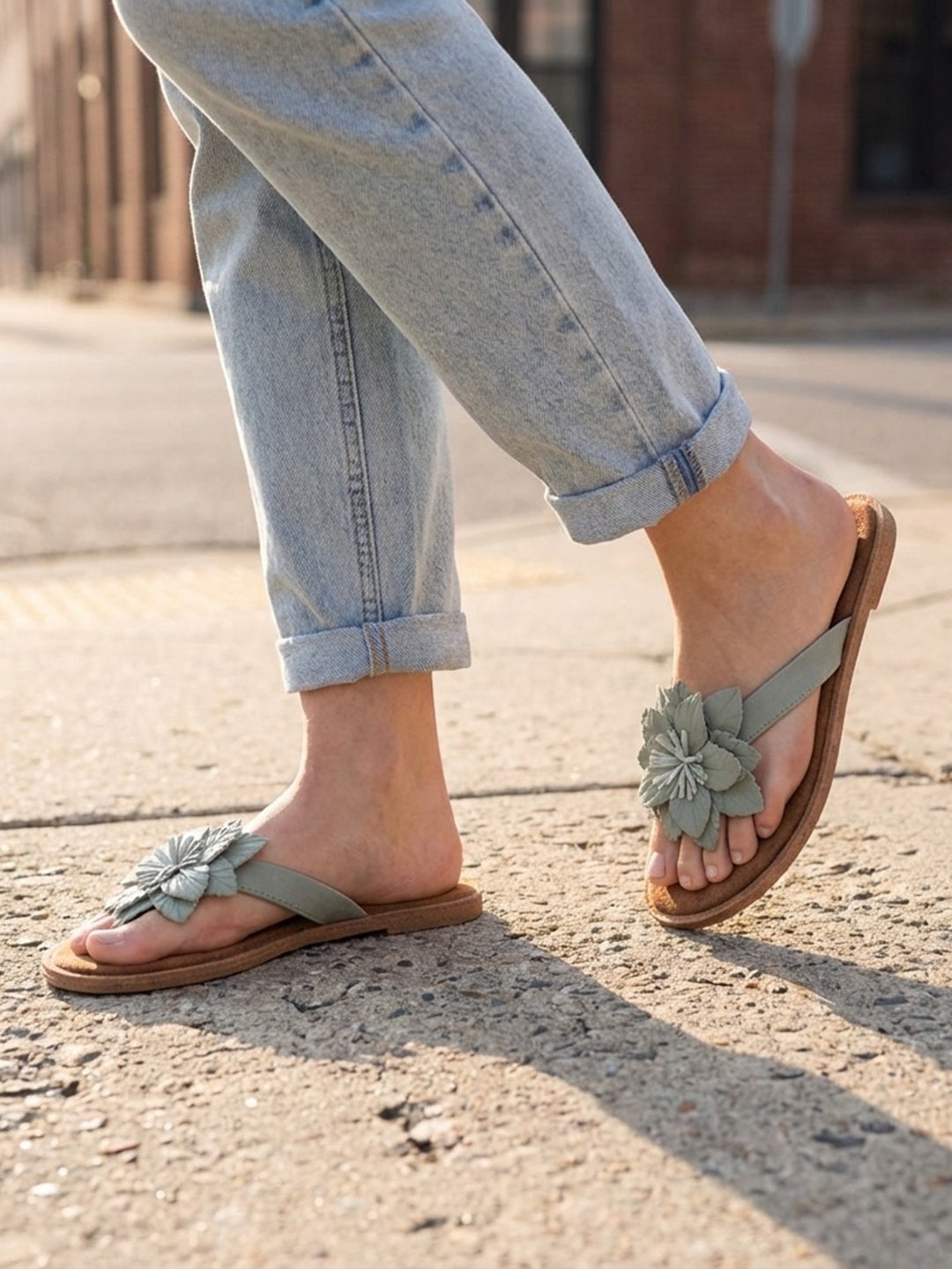 BAGATT Goldy Light Green Thongs Flat sandals