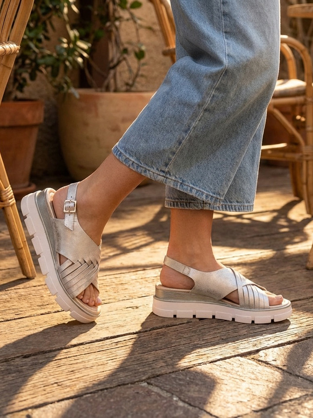 BAGATT Mariella Gold Back Strap Flatform sandals