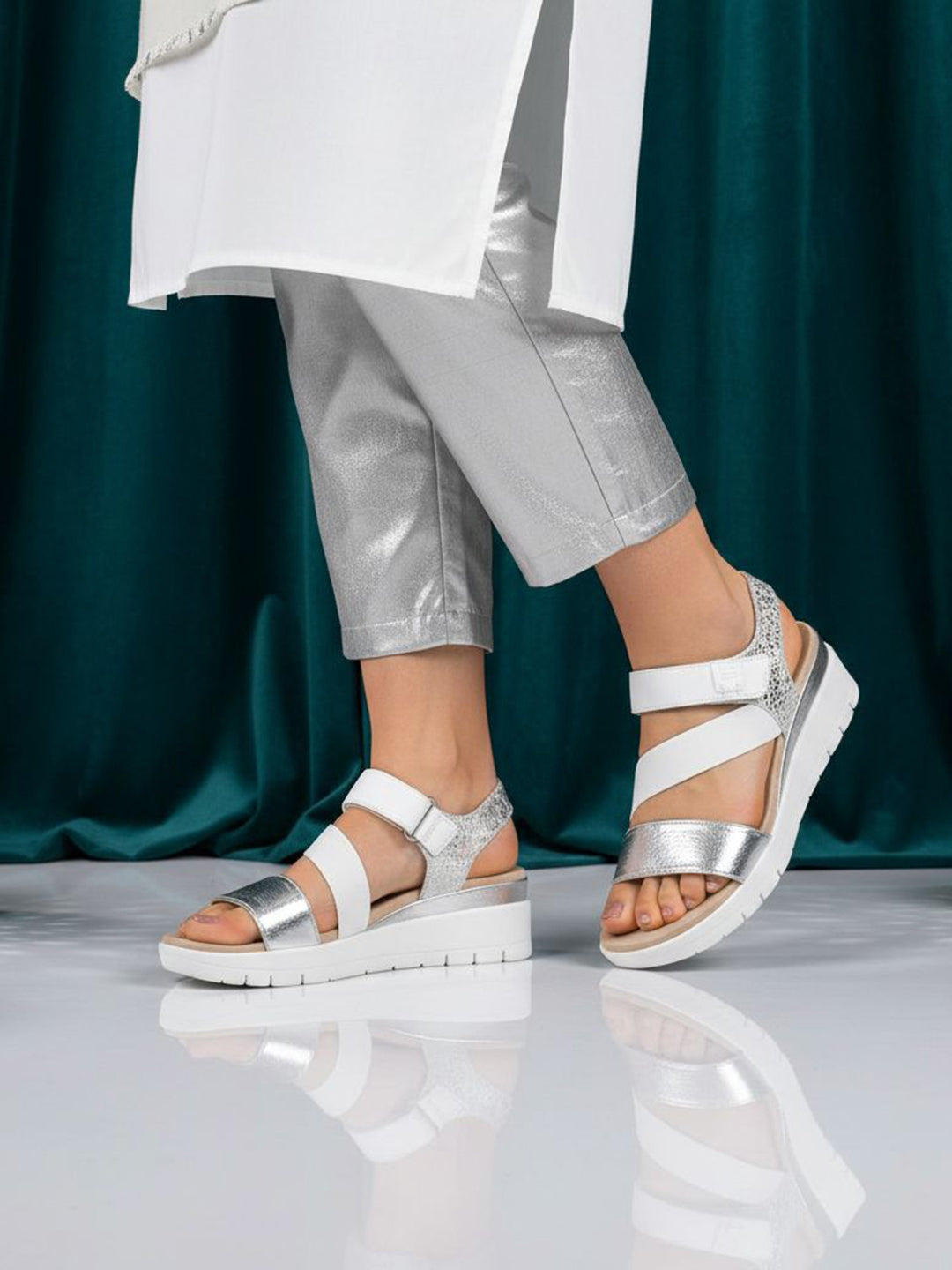 TT.BAGATT Senay Silver Flatform Heels