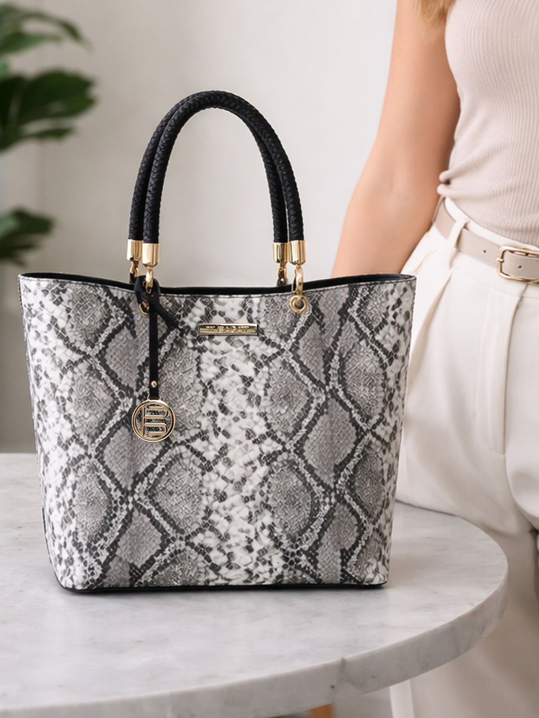 TT.BAGATT Black Snake print leather Tote Handbags