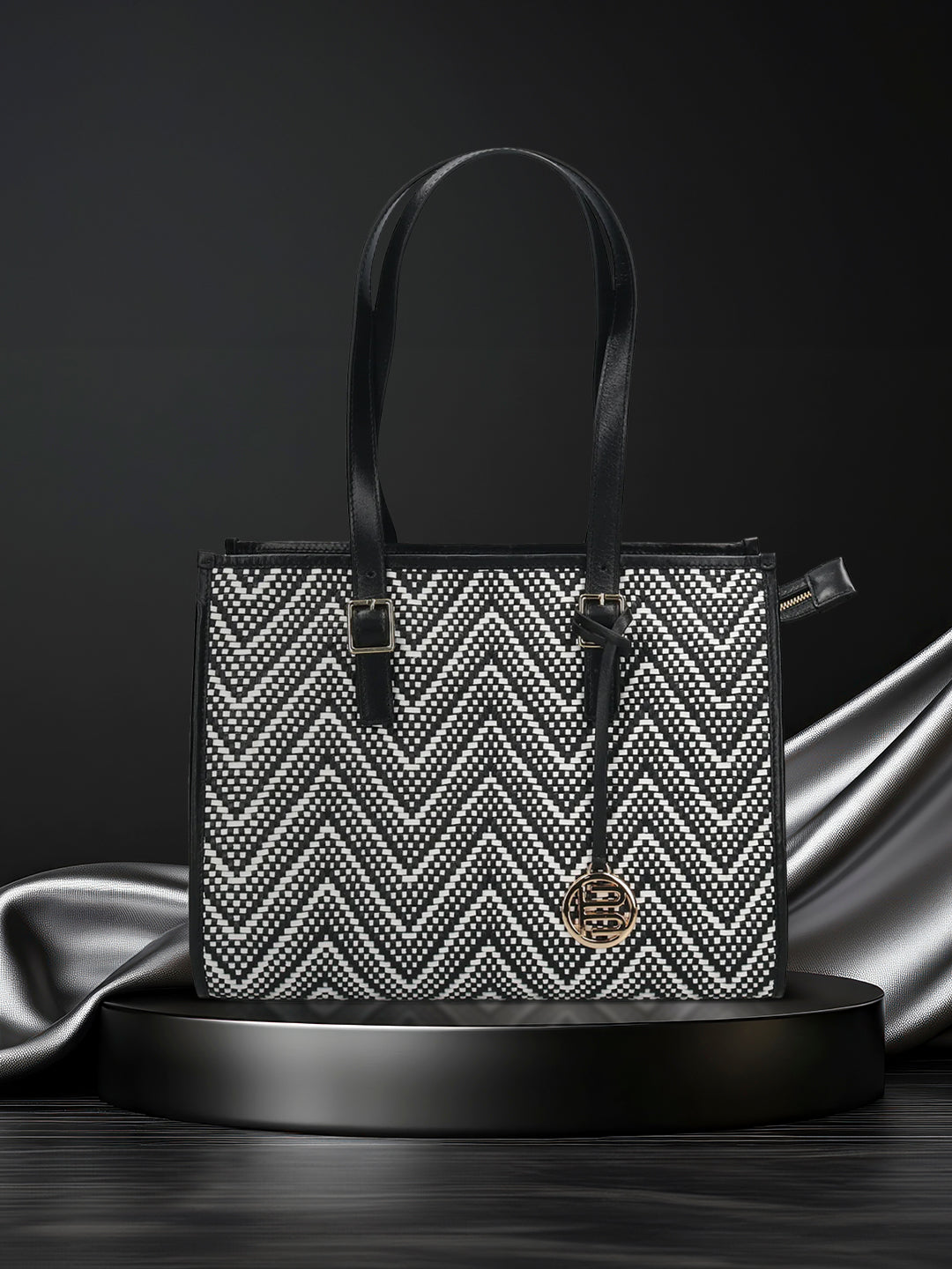 BAGATT Black & White Tote Bag
