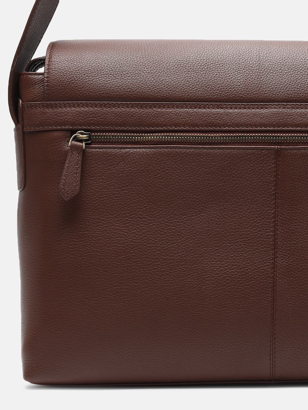 BAGATT Novara Brown Leather Messenger Bag