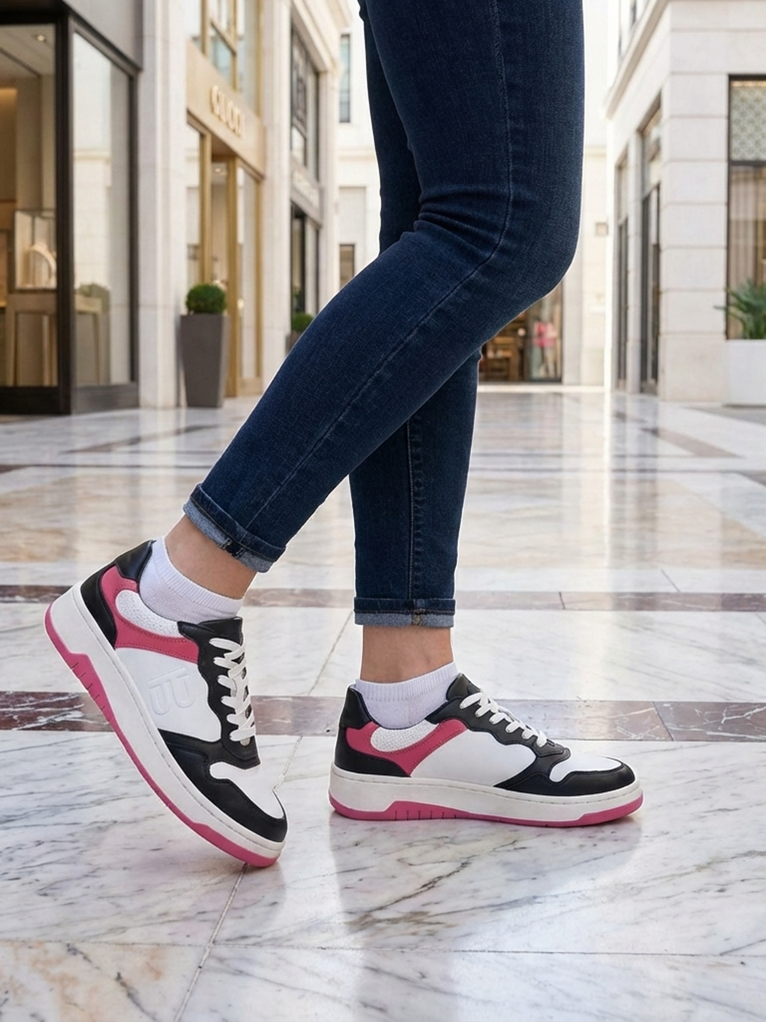 BAGATT Sting Black Premium Leather Mid Top Sneakers