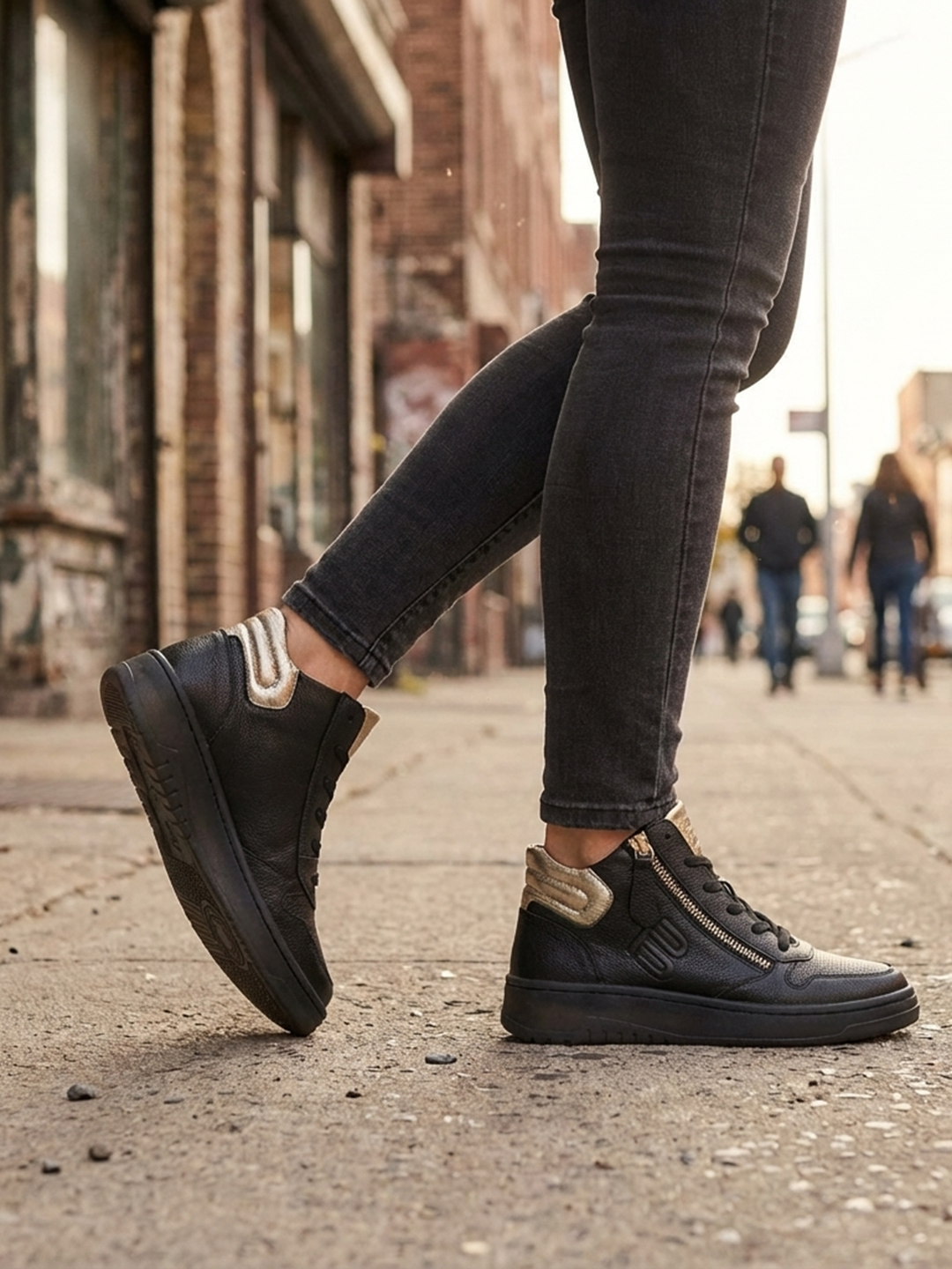 BAGATT Sting Black Premium Leather High Top Sneakers