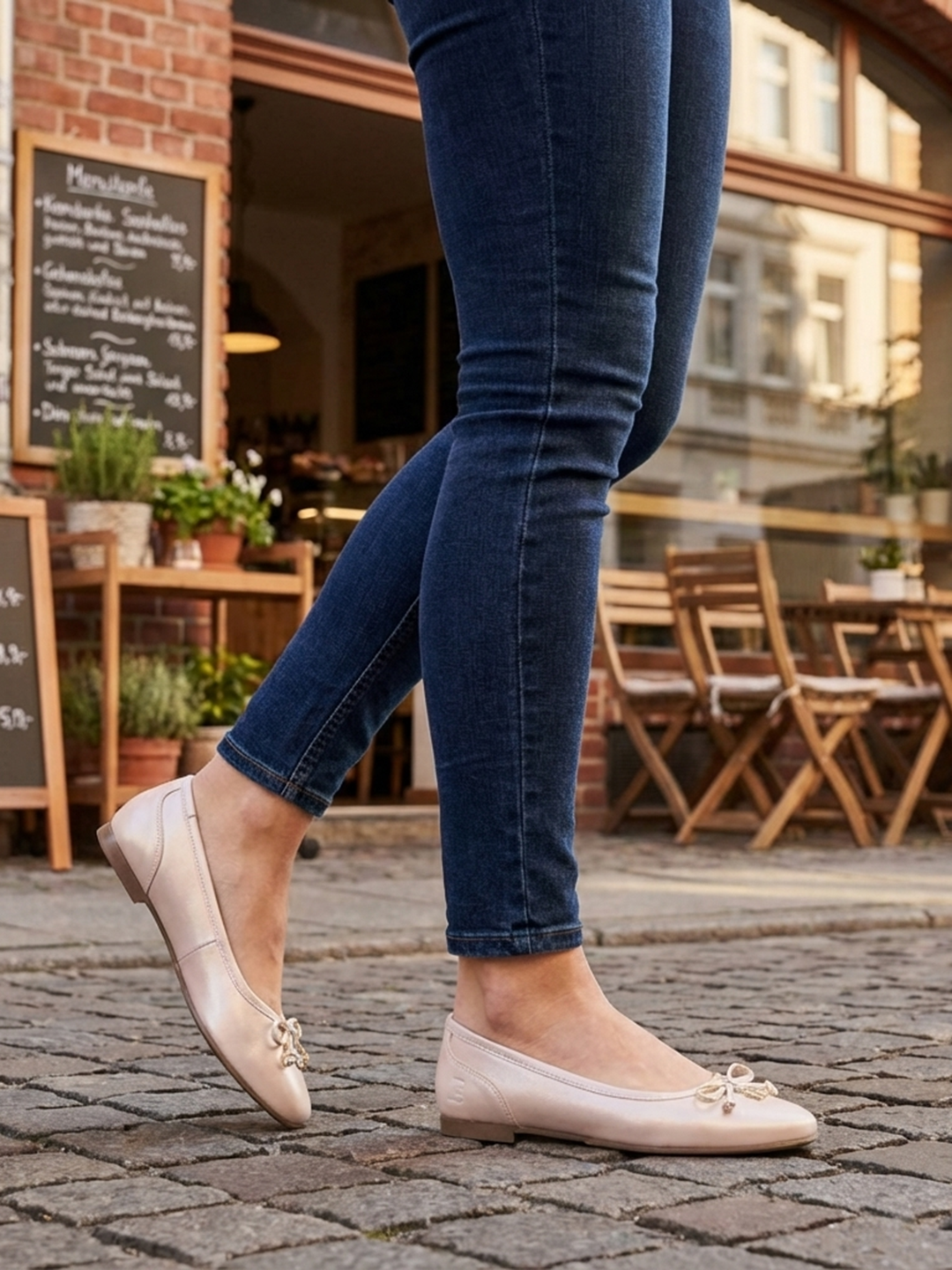 BAGATT Amalia Rose Premium Leather Slip-Ons