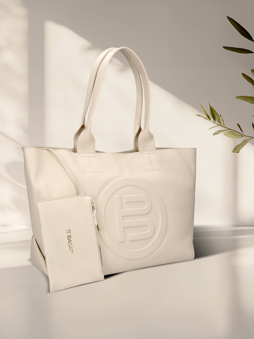 BAGATT Off White  Plain Leather Tote Bag