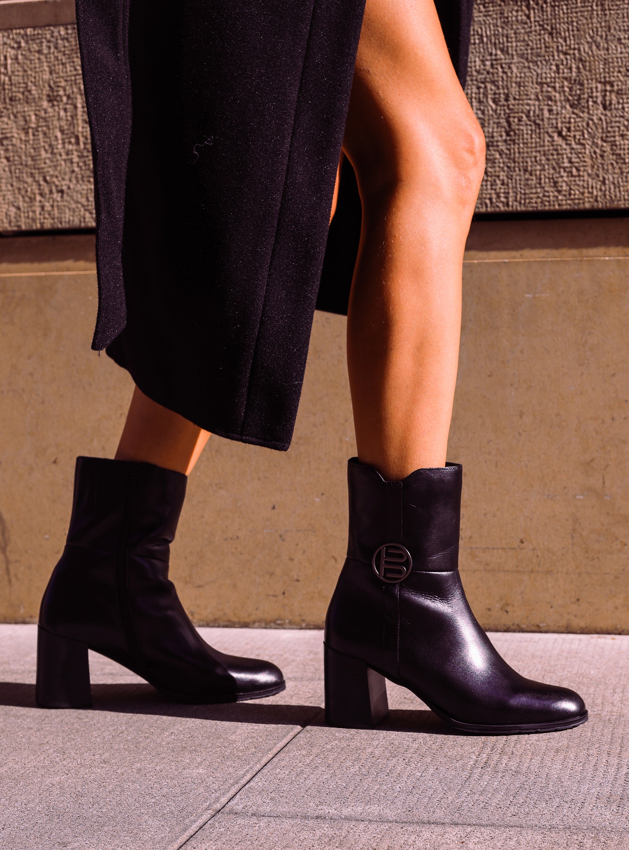Ayumi Evo Black Ankle Boots