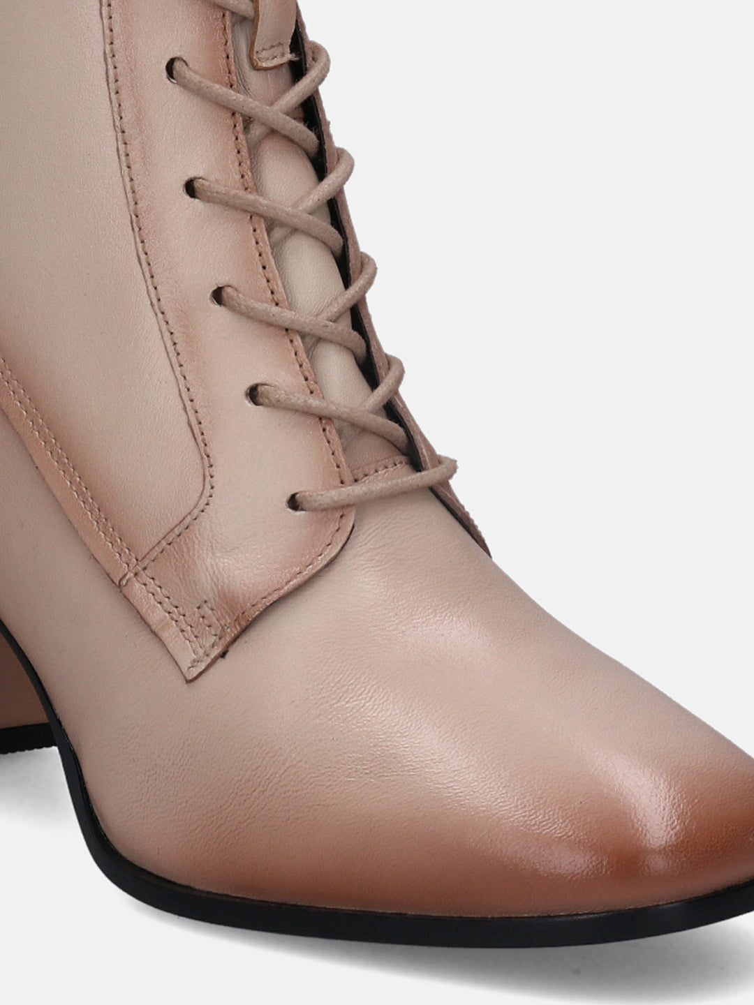 Crema Beige Ankle Boots - BAGATT